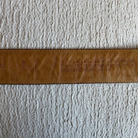 Coach Small Alligator 1 1/2" width Brown belt - Picture 2 of 6
